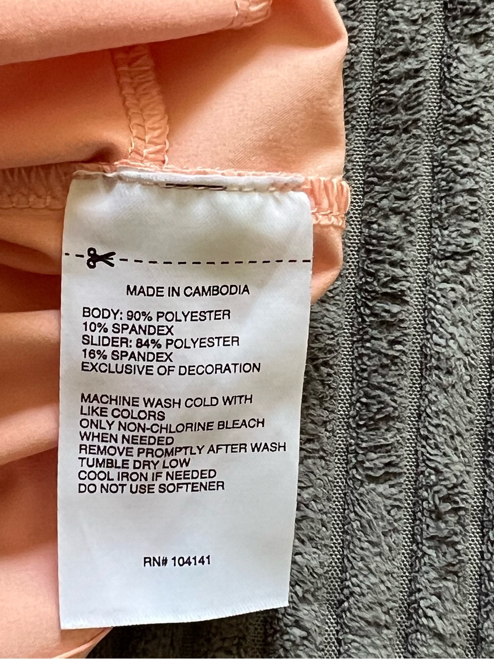 DSG Men’s Medium 2-in-1 Peach Running Shorts Lined Athletic Zip Pocket - Picture 9 of 10